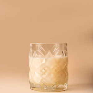 Χειροποίητο κερί 100% σόγιας σε σκαλιστό διάφανο δοχείο