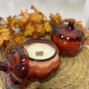 Χειροποίητο κερί 100% σόγιας σε γυάλινη κόκκινη κολοκύθα