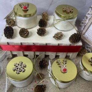 Σκαλιστό δοχείο με χρυσό καπάκι με κερί