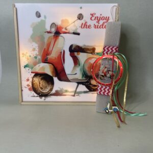 Σετ Λαμπάδας με Φωτιζόμενο Κάδρο – Vintage Vespa